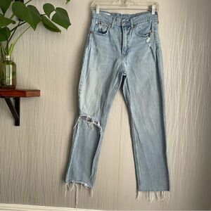 GAP Jeans Sky High Straight Light Wash Women’s size 6/28